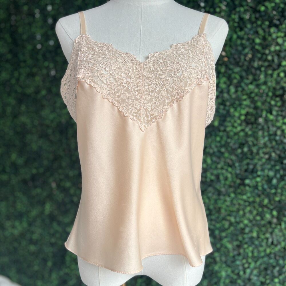 Vintage Wacoal Ivory Lace Camisole Spaghetti Strap Y2K-Style Going Out Top Sz M